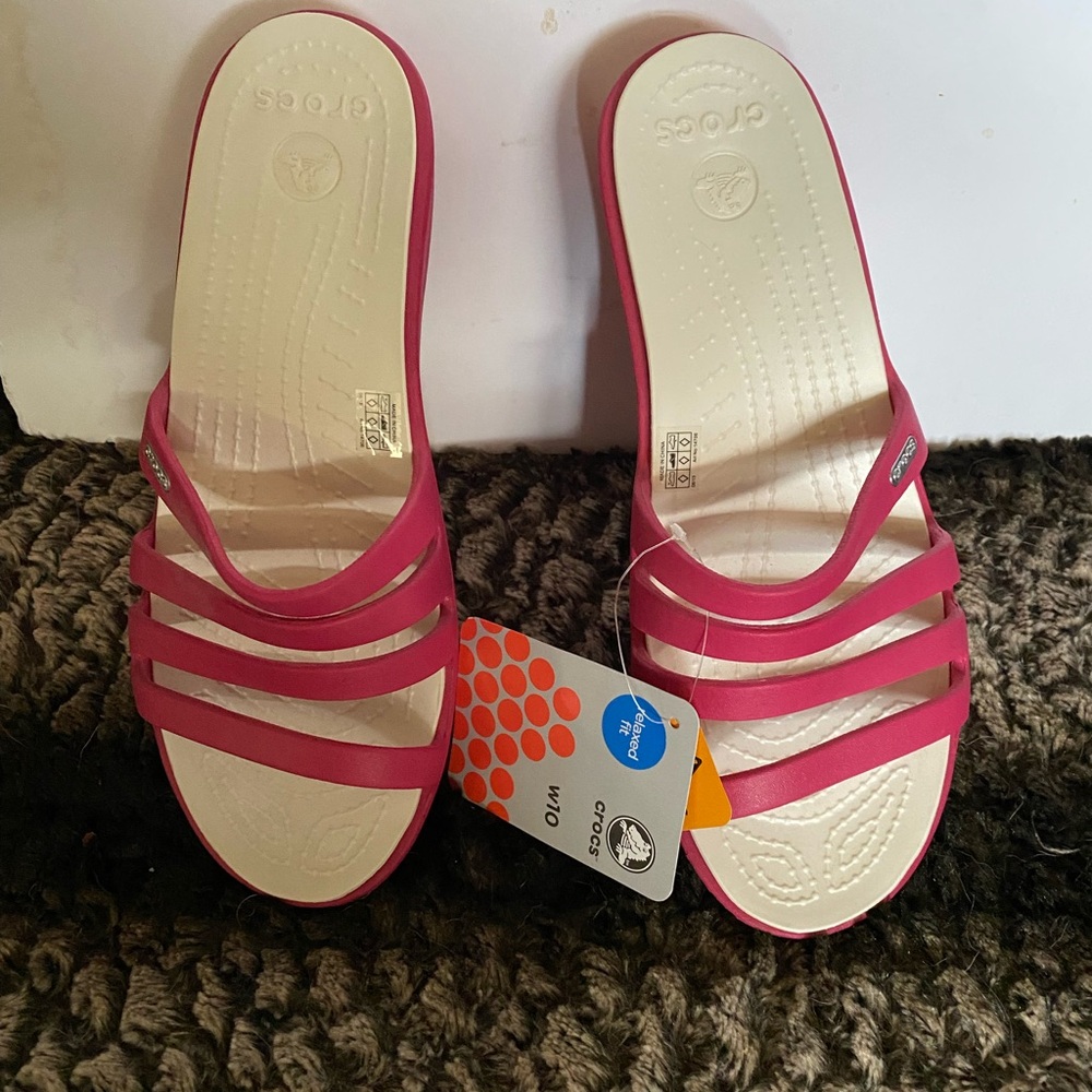 NWT Crocs Sandals Women 10 Rhonda Wedge Raspberry Pink Oyster Shoes